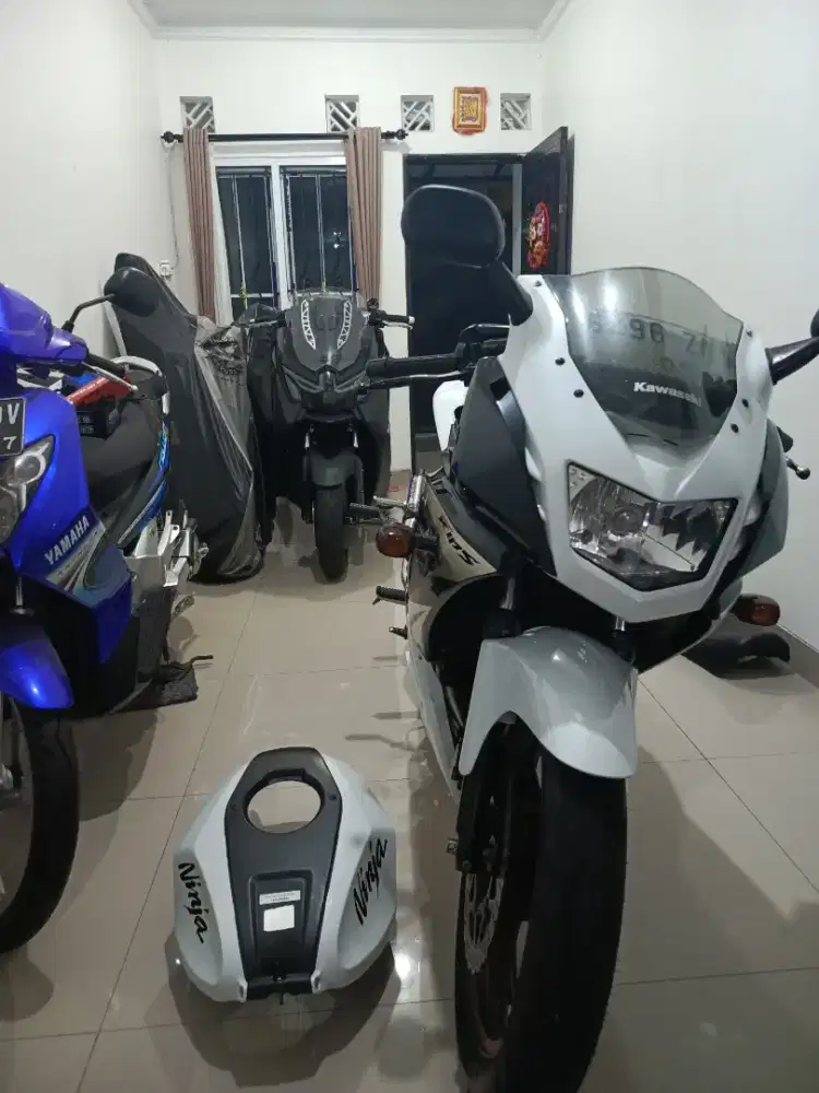 NINJA RR NEW SPECIAL EDITION 2013 ASLI PUTIH 100% ORIGINAL