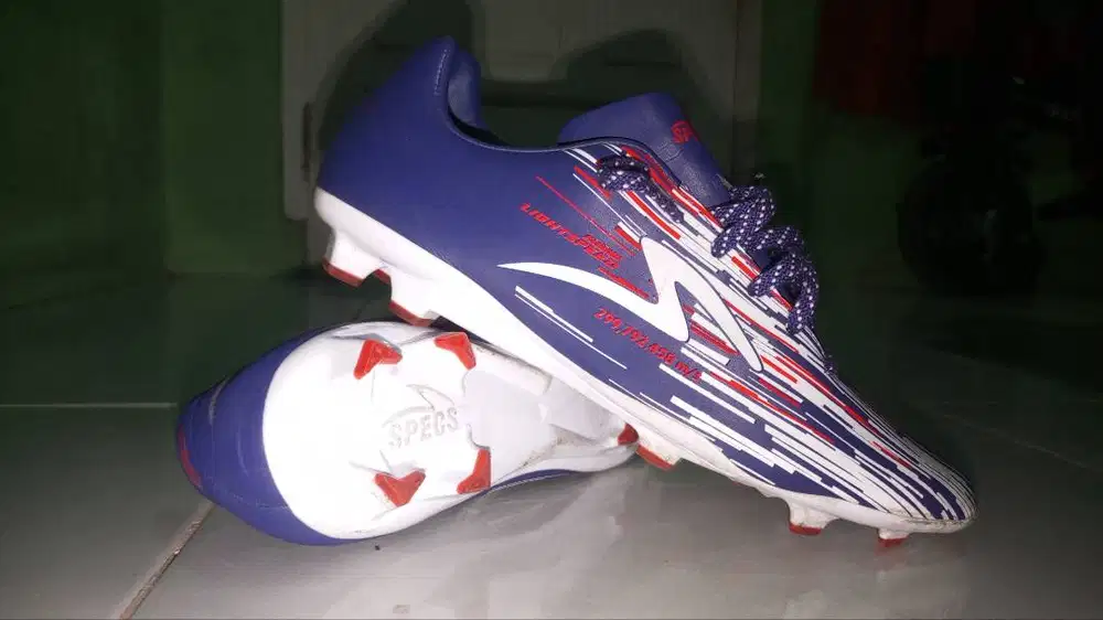 SPECS sepatu sepak bola lightspeed reborn FG dark blue white