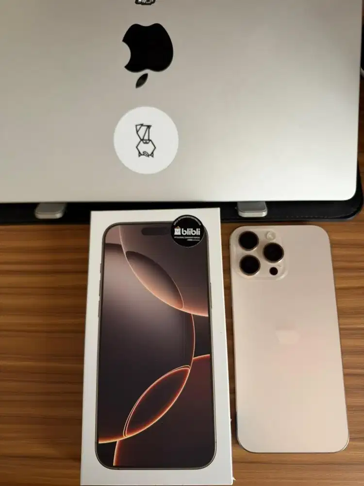 iPhone 16 Pro Max 256GB Second Desert Titanium ex Blibli