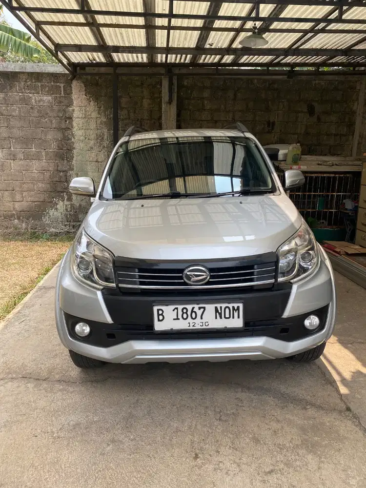 Daihatsu Terios R 1.5  2015 Manual