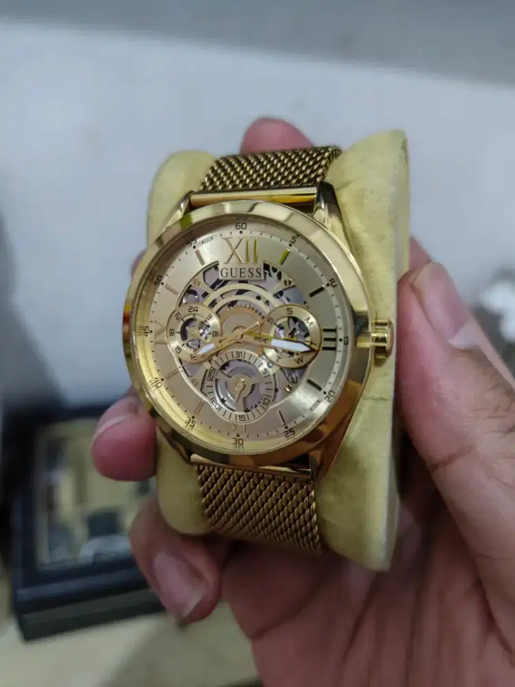 Jam Tangan Pria Guess (rare) Champagne skeleton Original Like New