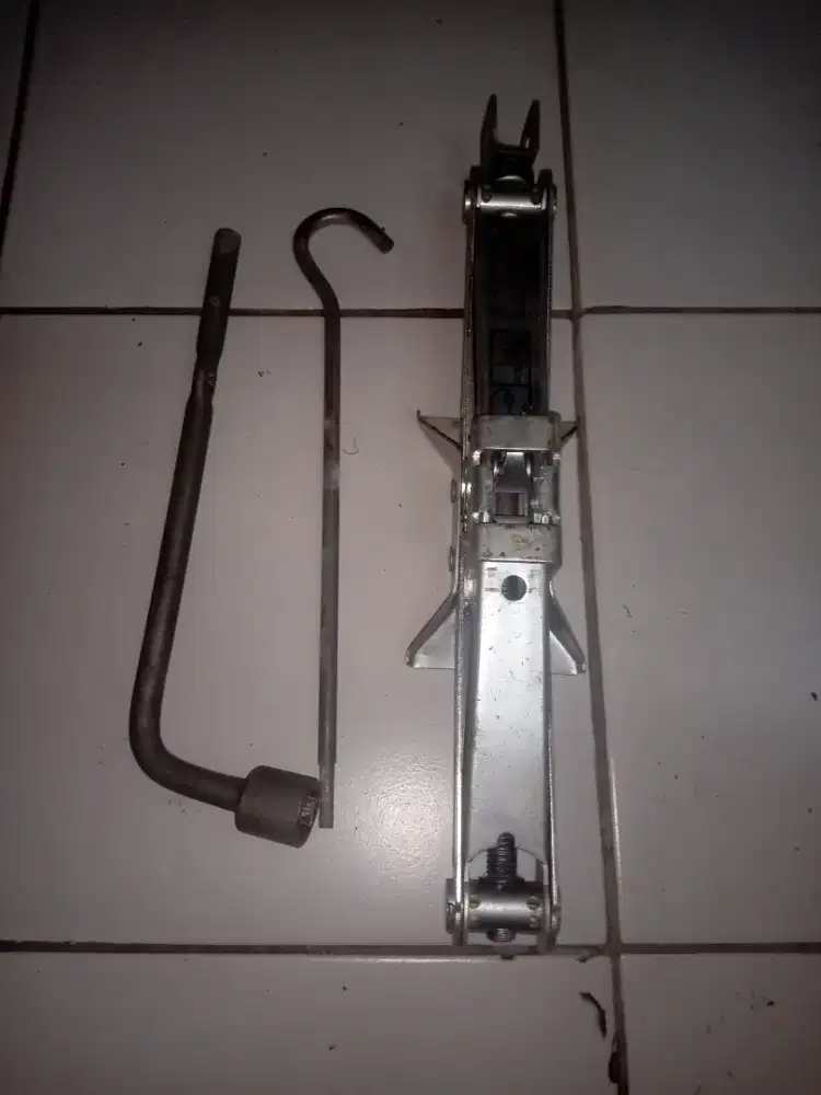 Di jual dongkrak Masi Bru blm di pkai