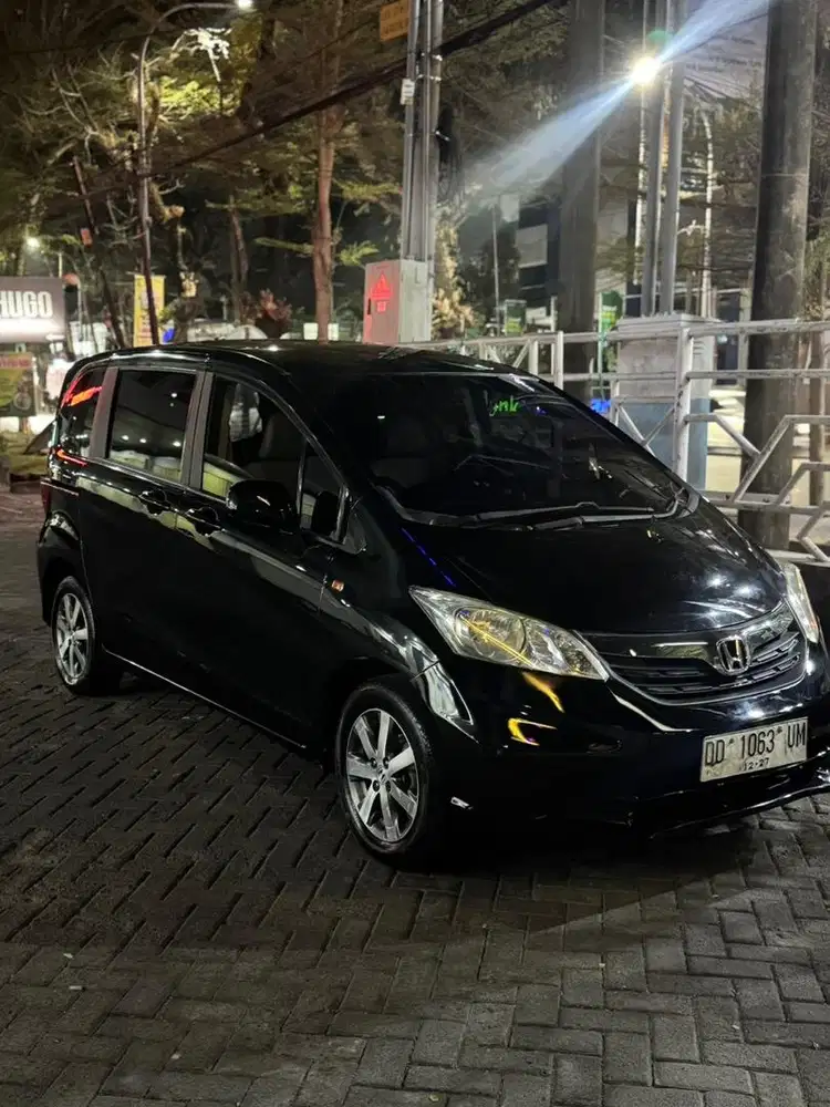 Honda freed facelift 1.5 A