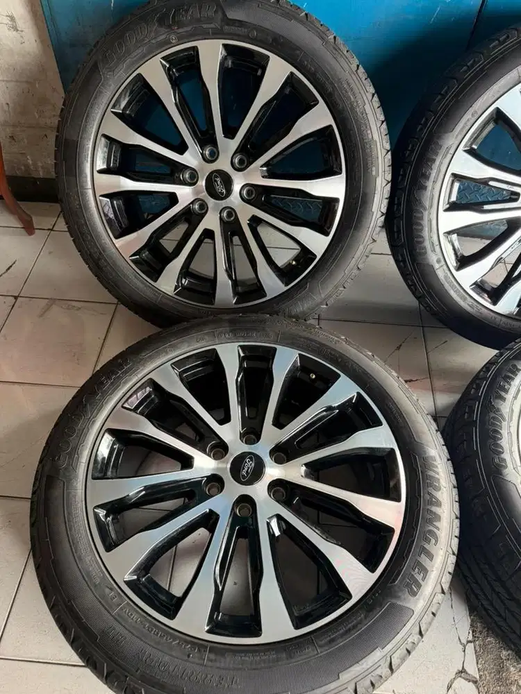 Velg FORD EVEREST PLATINUM R.21 ori