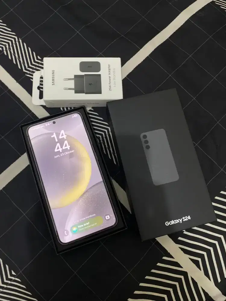 Dijual Samsung s24 8/256, mulus pemakaian pribadi