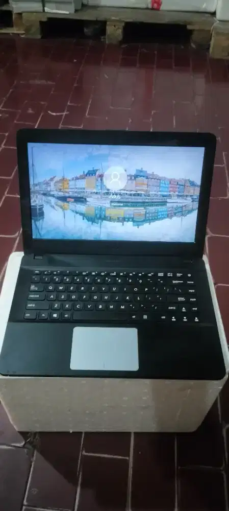 Laptop ASUS X441BA AMD A9-9425 RAM 4GB Slim 14 - Siap Pakai & Mulus!