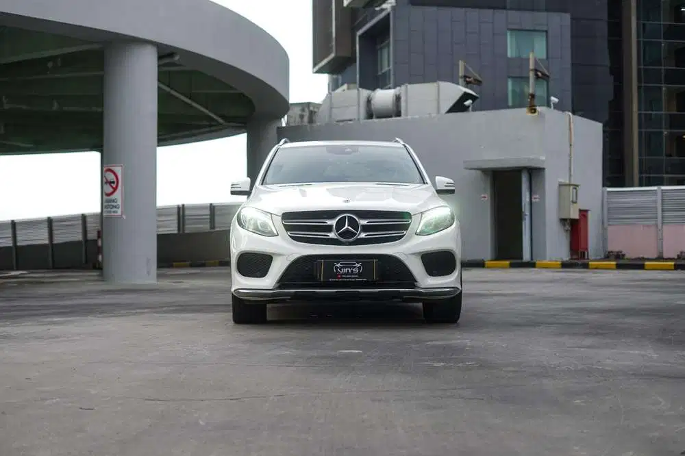Mercedes-Benz GLE400 2018 Bensin