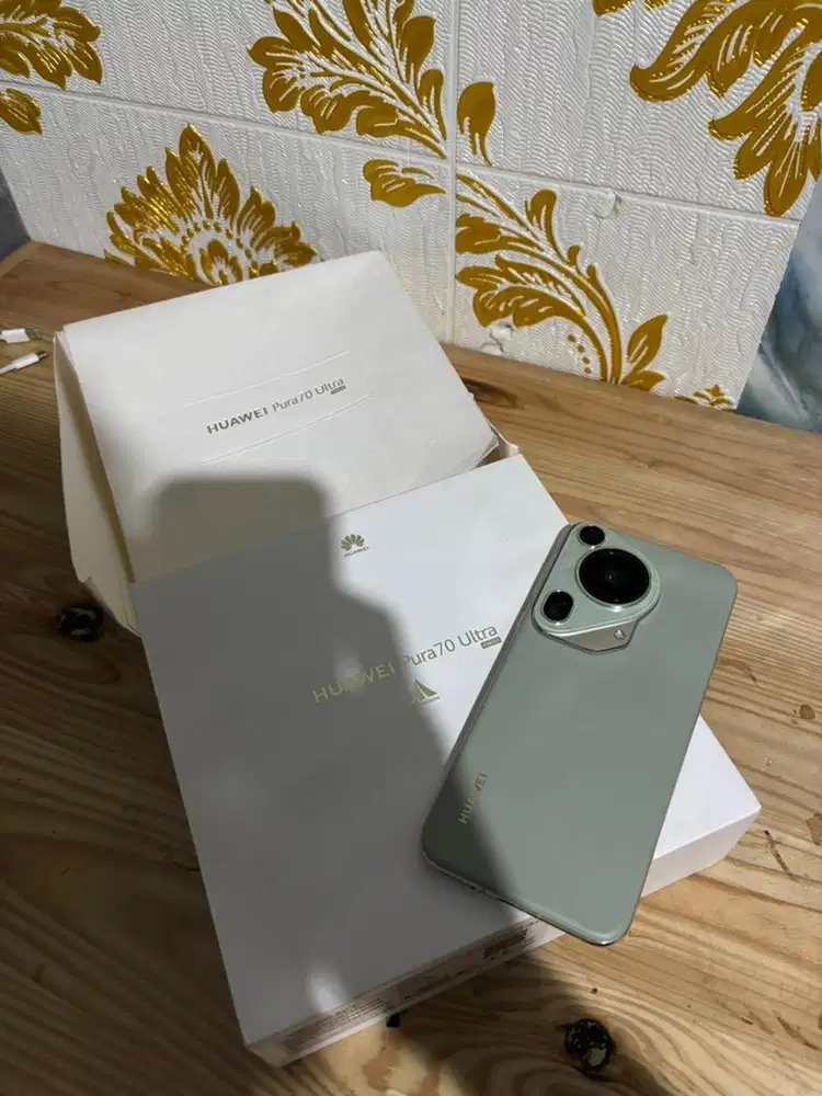 Huawei pura 70 ultra Ram 16/1tera