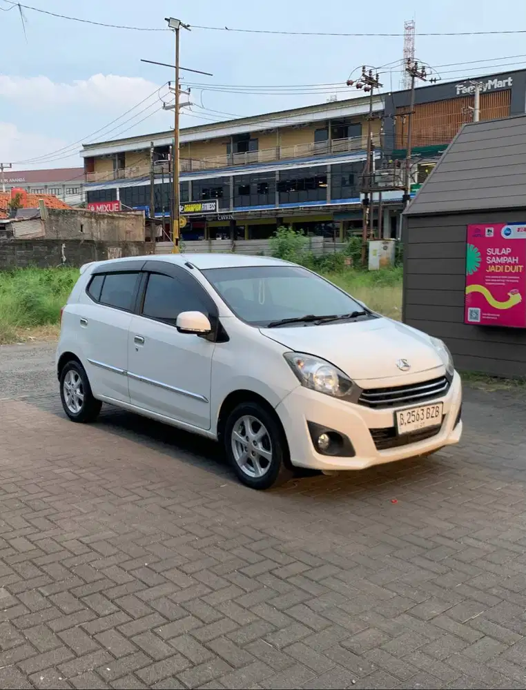 Daihatsu Ayla X MT 2017 DP 4 Juta, Angsuran Ringan