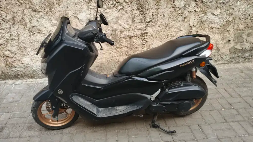 Yamaha n max doof