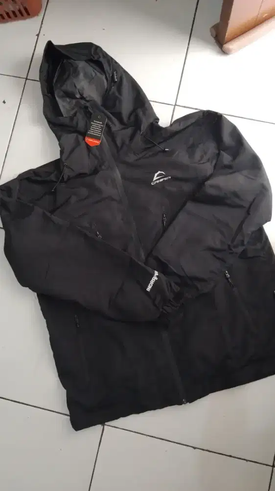 Jaket gunung hiking outdoor