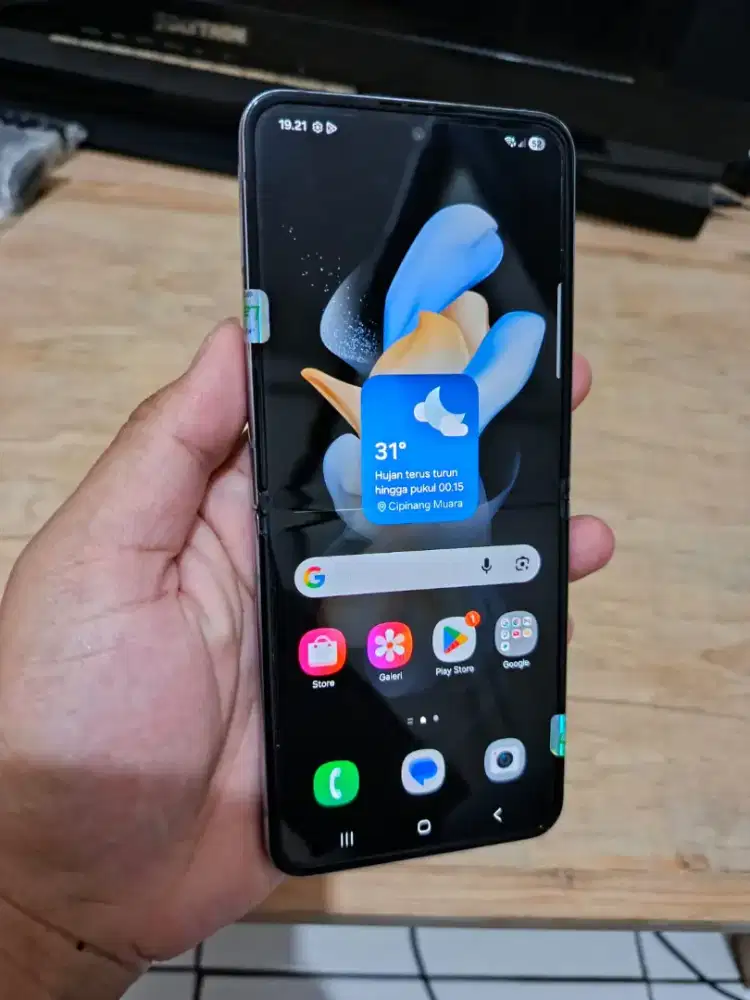 Samsung Z Flip 4 5G