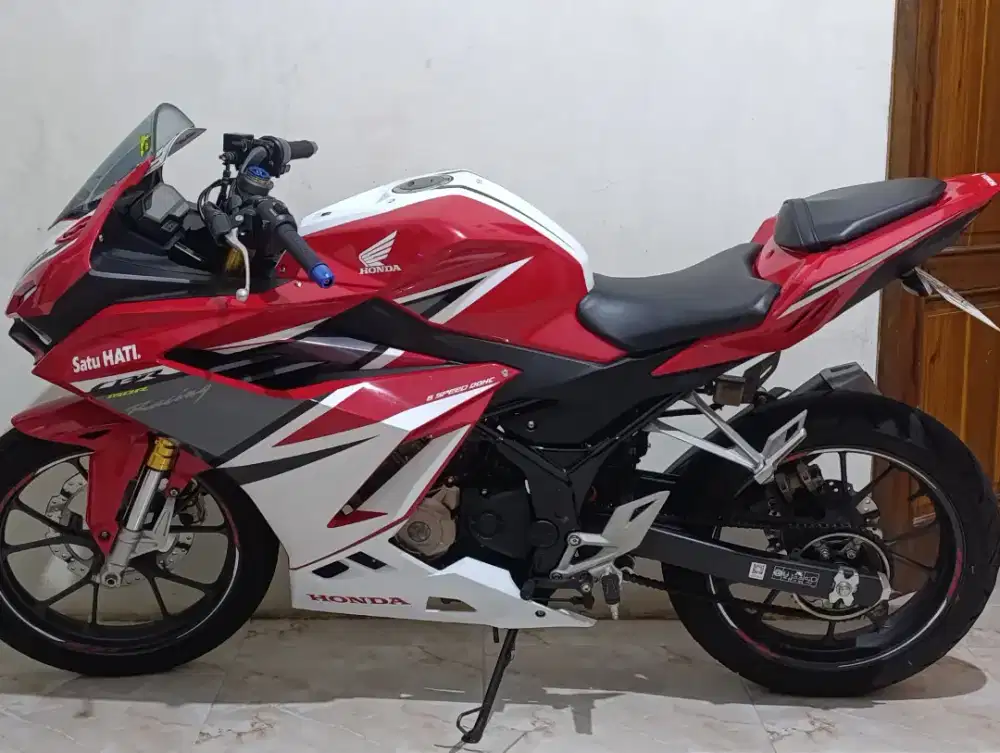 Honda CBR150R 2021