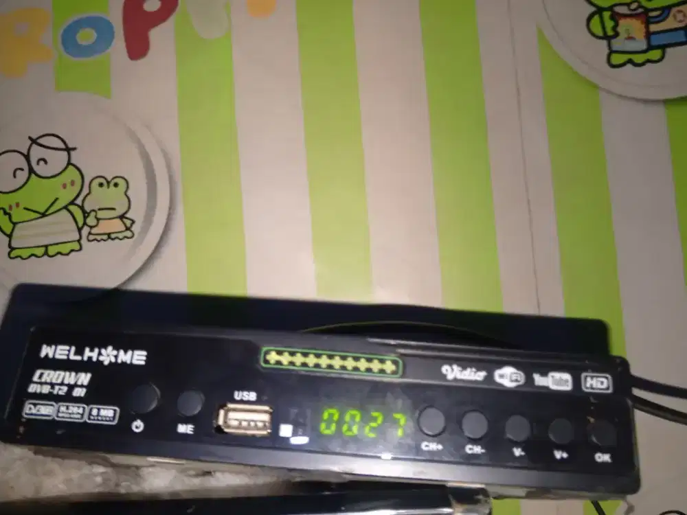 TV 17  kondisi seperti di gambar + setop box