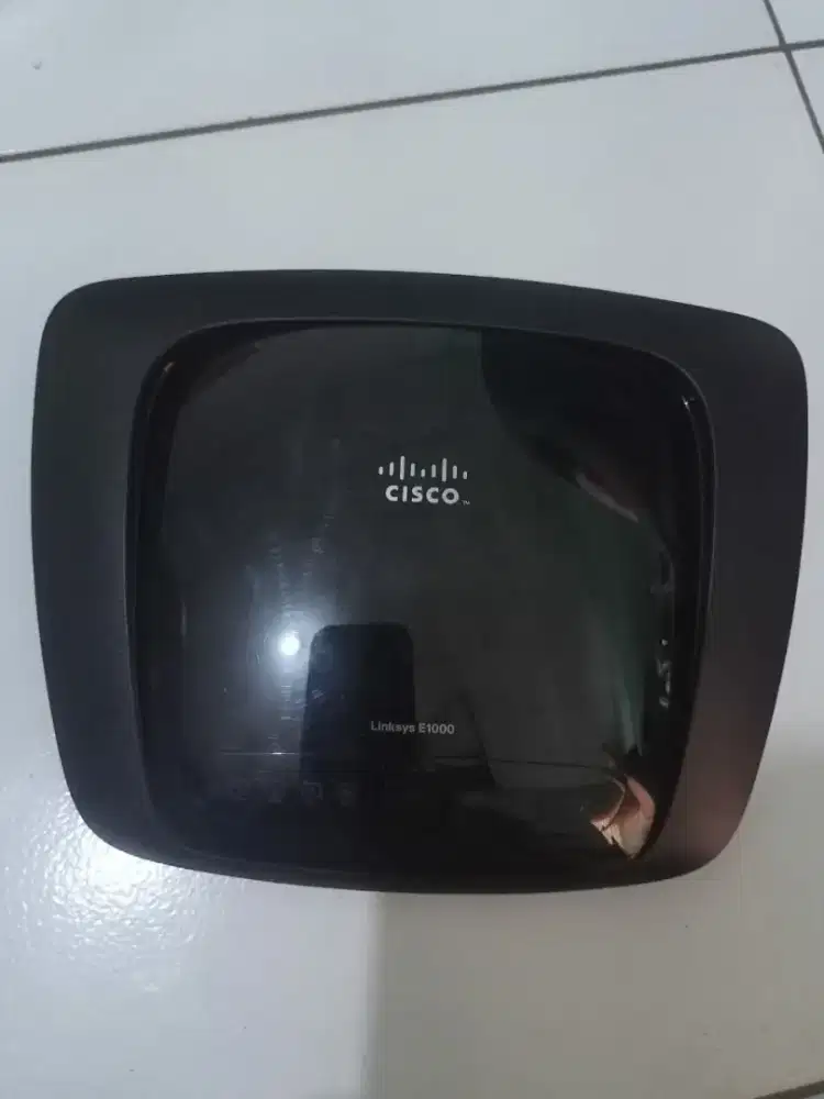 ROUTER MERK CISCO