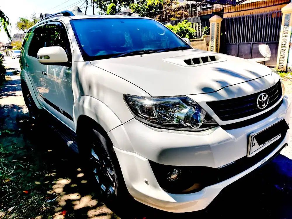 Fortuner 2015 VNT TRD A/T Putih