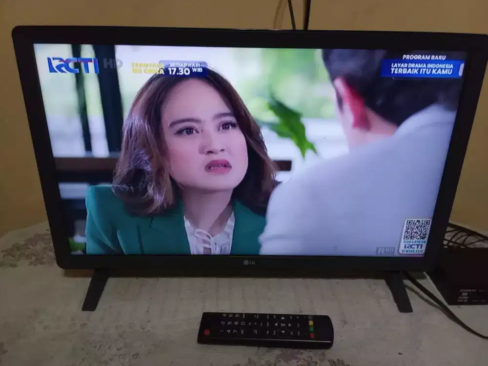 TV MONITOR LG 24 INCH SEGEL REMOTE ORI PLUS STB NORMAL NOMINUS MULUS
