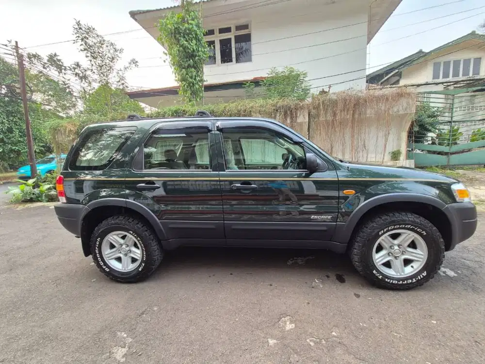 Ford Escape 2.3 2005, Tangan Pertama, KM 90 Ribu