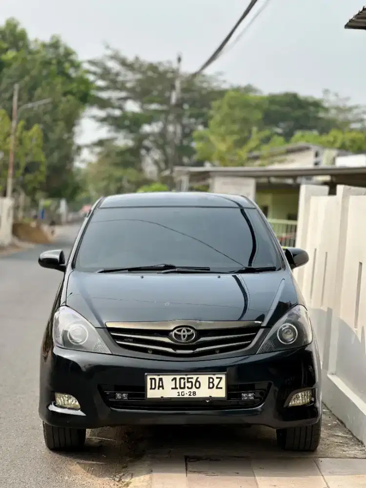 Innova Diesel thn 2008 MT