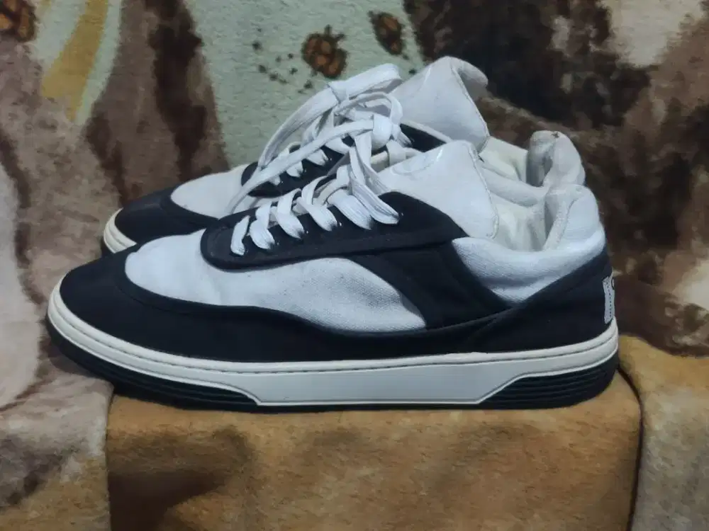Sepatu Chanel Trainer Low BW  EU 37 US 5.5 -6