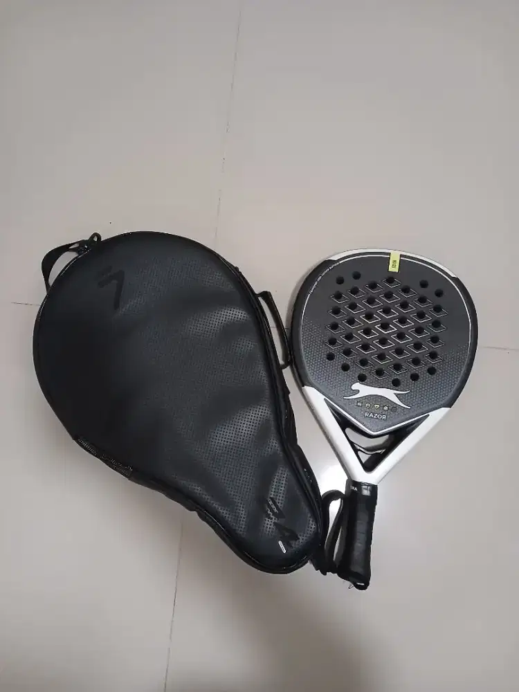 Slazenger RAZOR kondisi mulus 99% + TAS