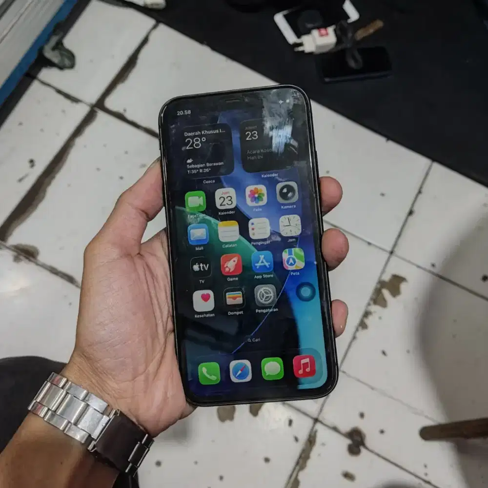 Iphone 11 128gb ibox wifii only