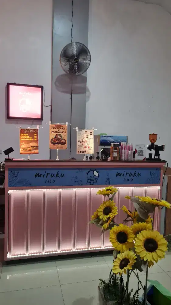 DIBUTUHKAN PEGAWAI JAGA STAND F&B
