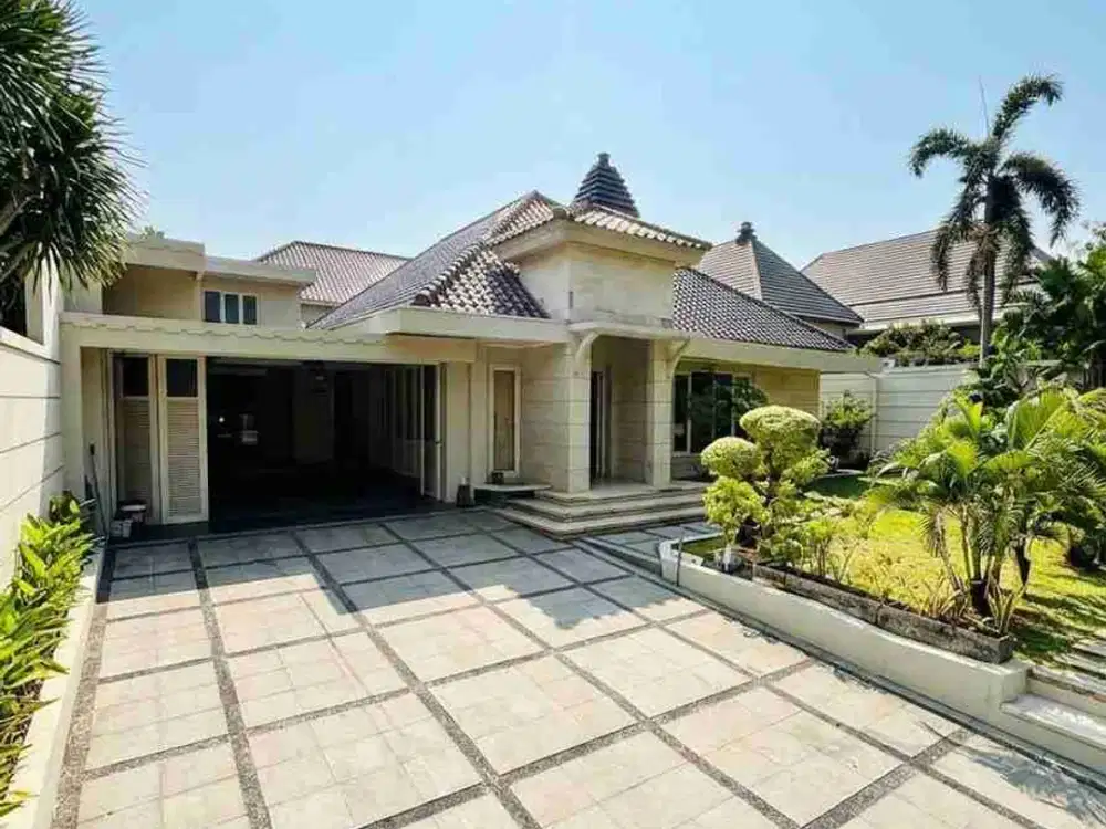 DISEWAKAN RUMAH BESAR BISA UNTUK KANTOR, SIAP HUNI DI MENTENG, JAKARTA PUSAT.