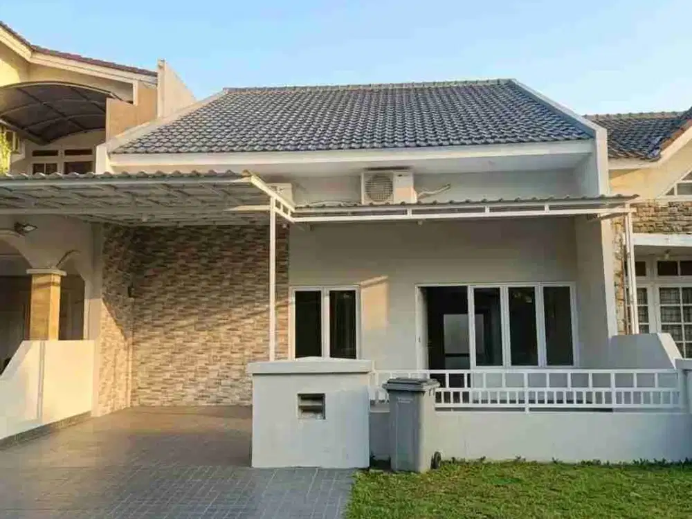 Disewakan Rumah Rapih Bersih Kamar 4+1 di Cendana Golf Lippo Karawaci