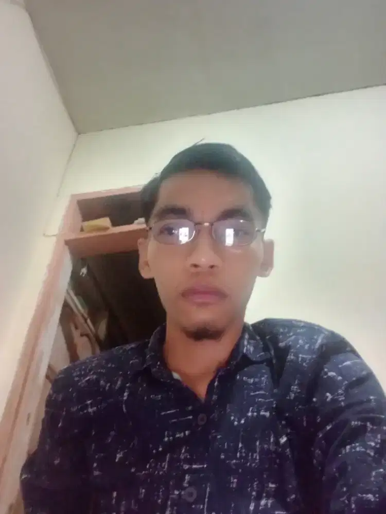 Mencari pekerjaan & pengalaman