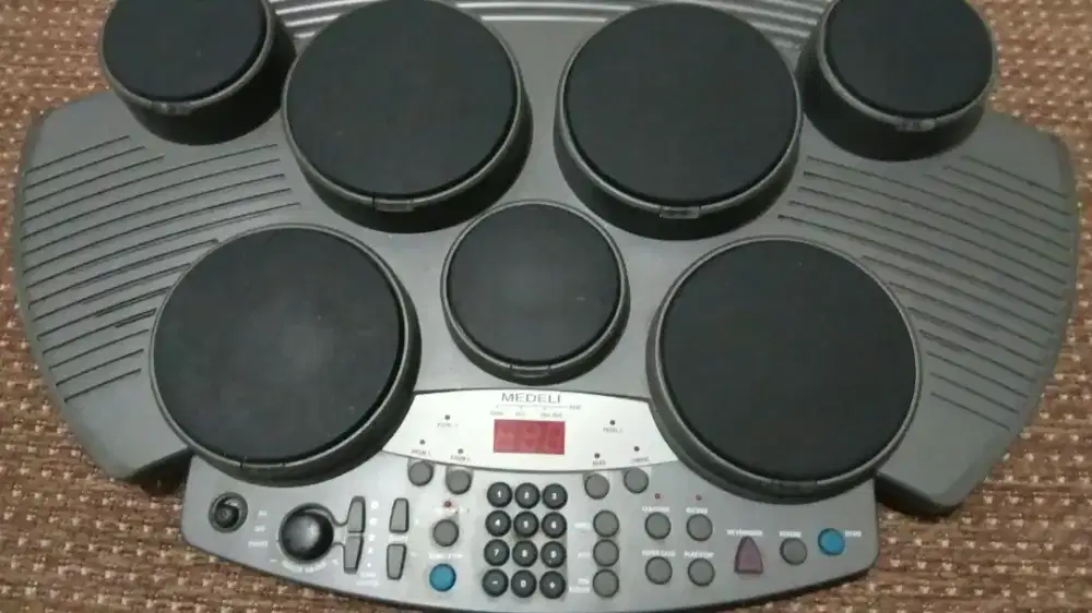 Drum digital jenis Medeli DD-306