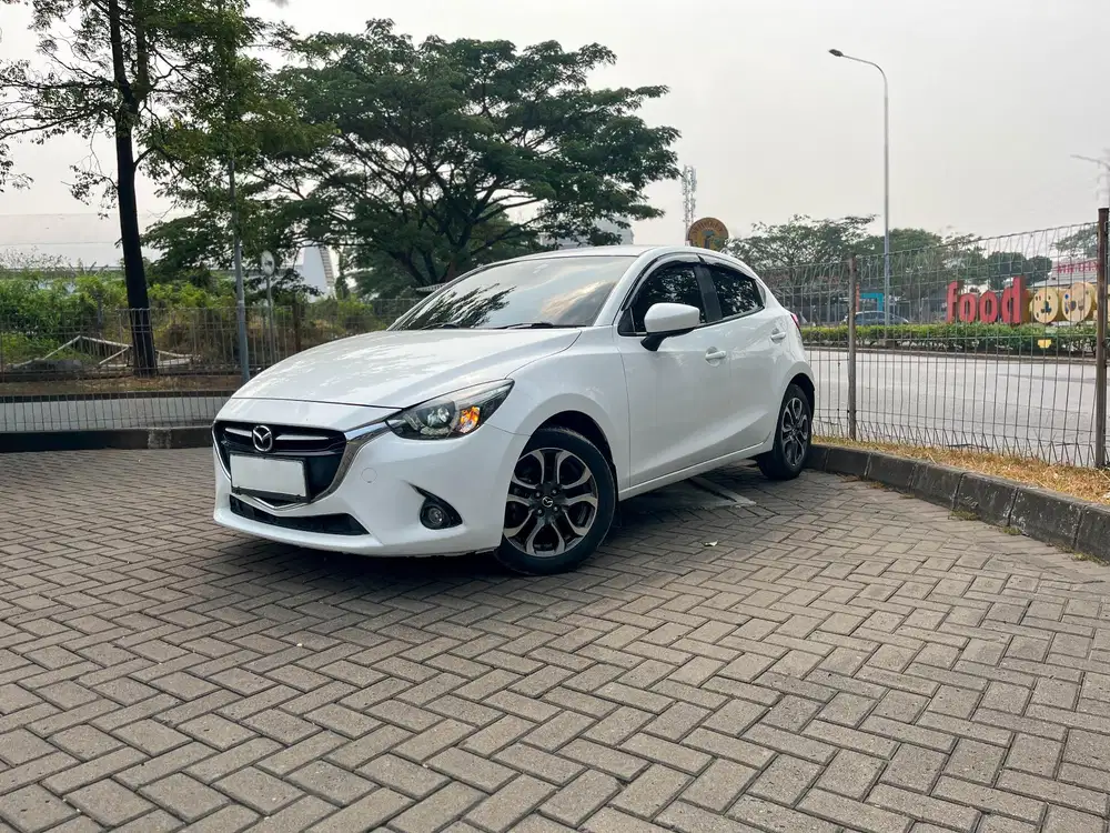 MAZDA 2 GT at 2016 Putih
