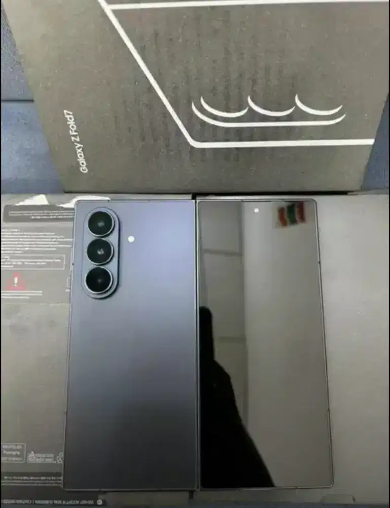Samsung Fold 7 12 / 256 Hitam / Jetblack