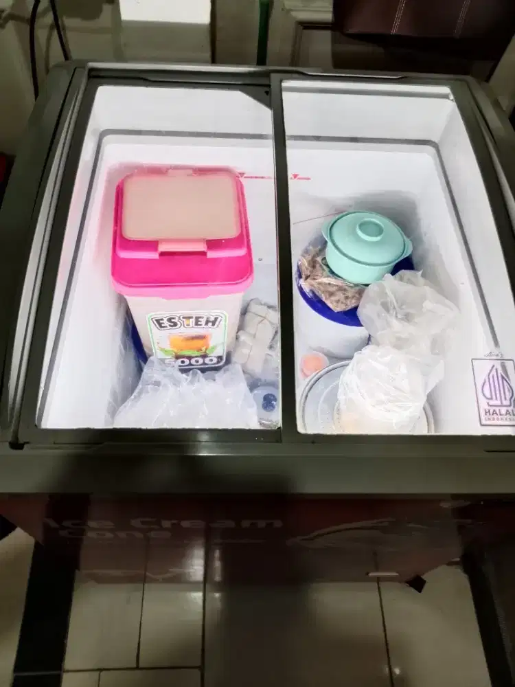 Freezer 100 ML jual cepat