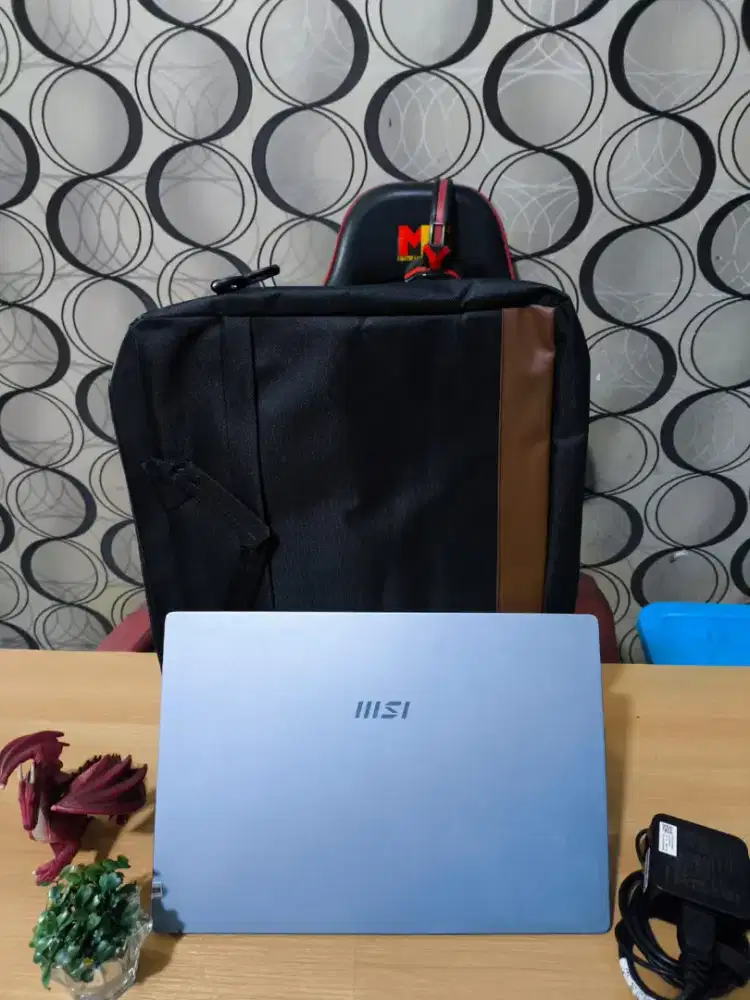 LAPTOP Modern 14 B11MO  Blue Stone RAM 8GB SSD 256GB