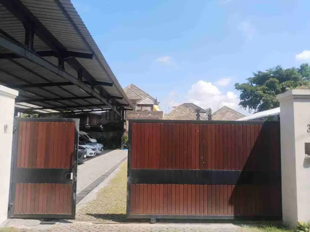 Tanah 885m² di Soka Denpasar Bonus Rumah dan Garasi 20 Mobil