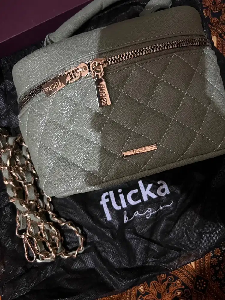 Tas Flicka warna sage