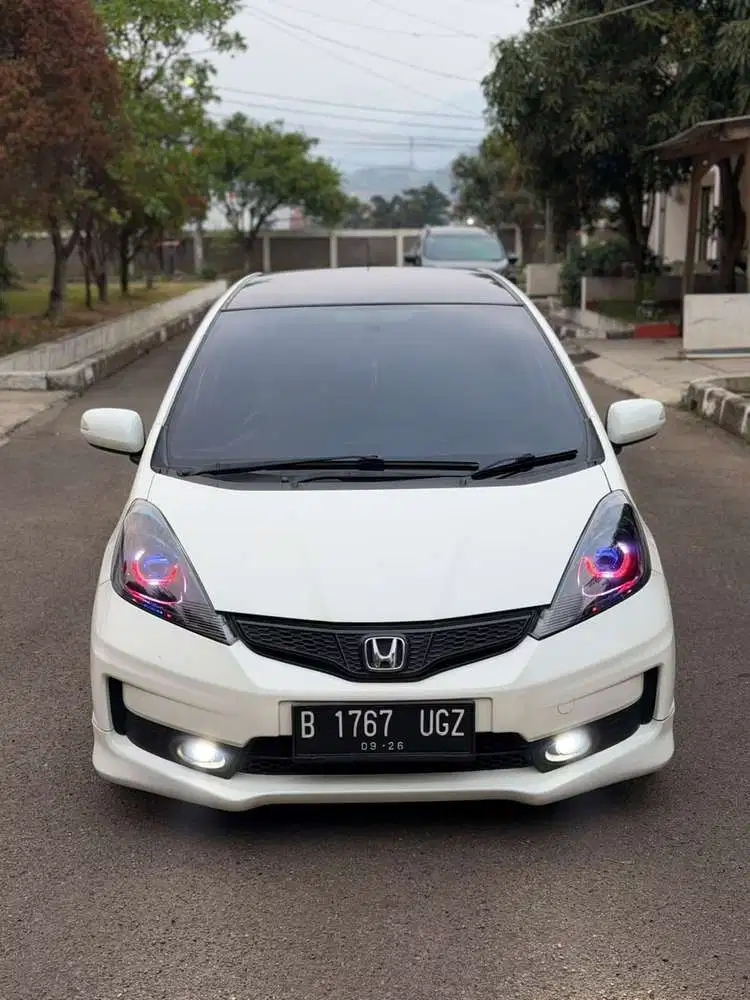 Honda Jazz 2011 Bensin