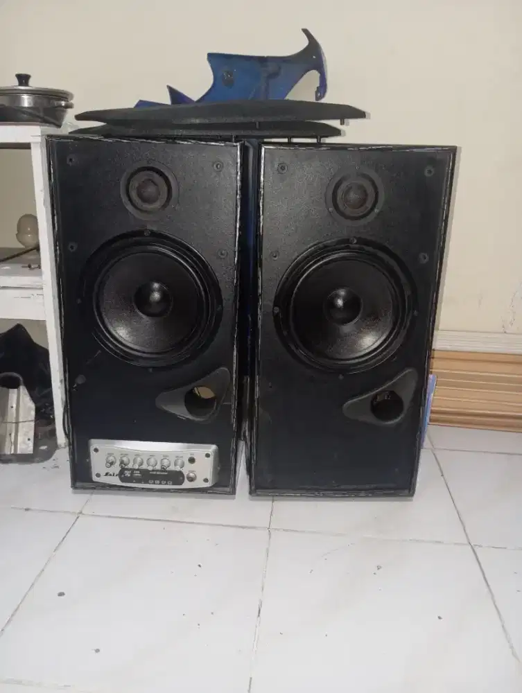 Spiker aktif 8 in