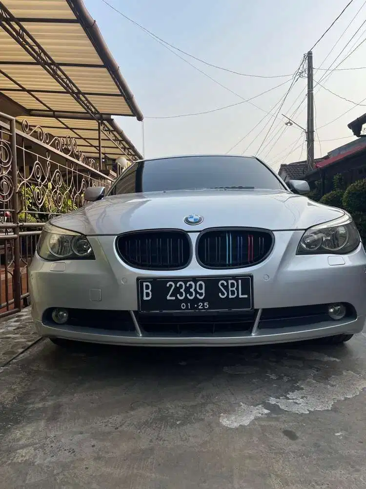 BMW 520i 2005 Bensin