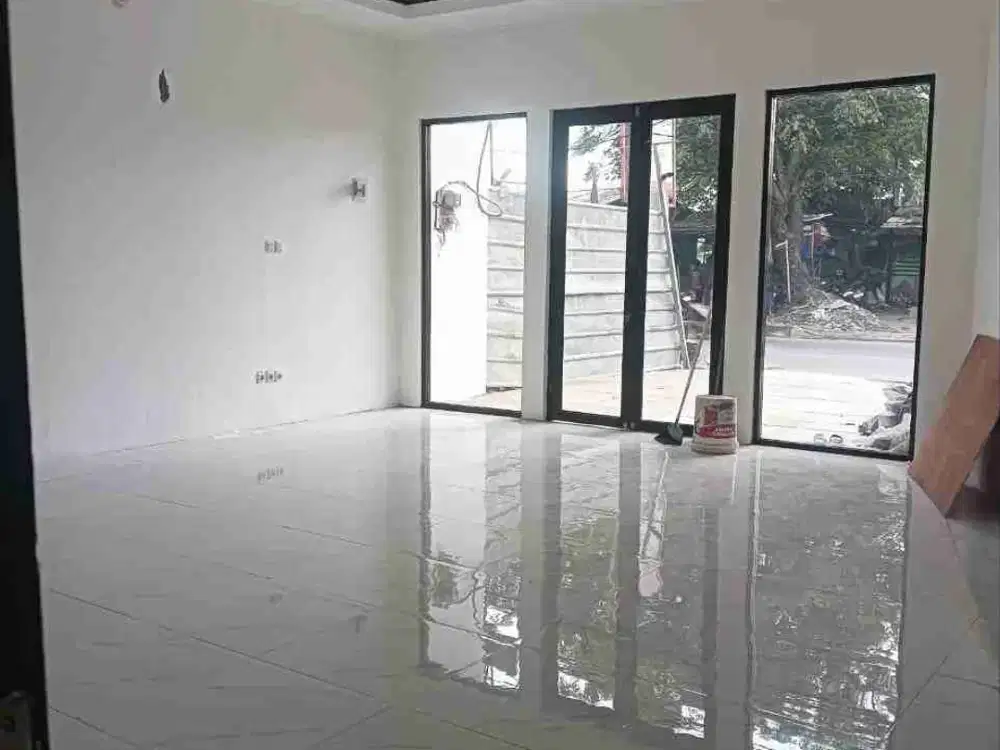 Disewakan Ruko Bangunan Baru Jalan Bahagia Raya Depok Timur