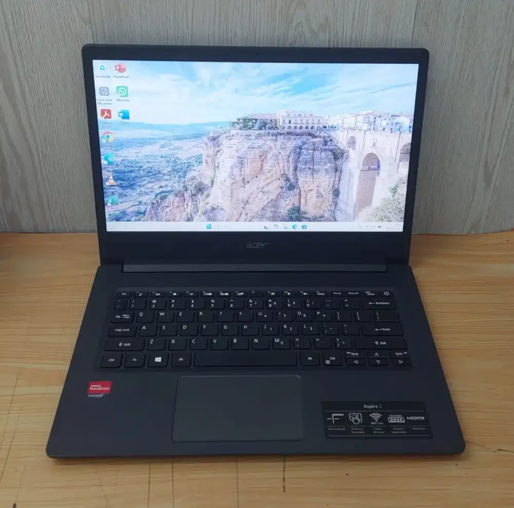 ACER ASPIRE 3 AMD 3020e|4GB|256GB|14HD|RADEON|WIN11