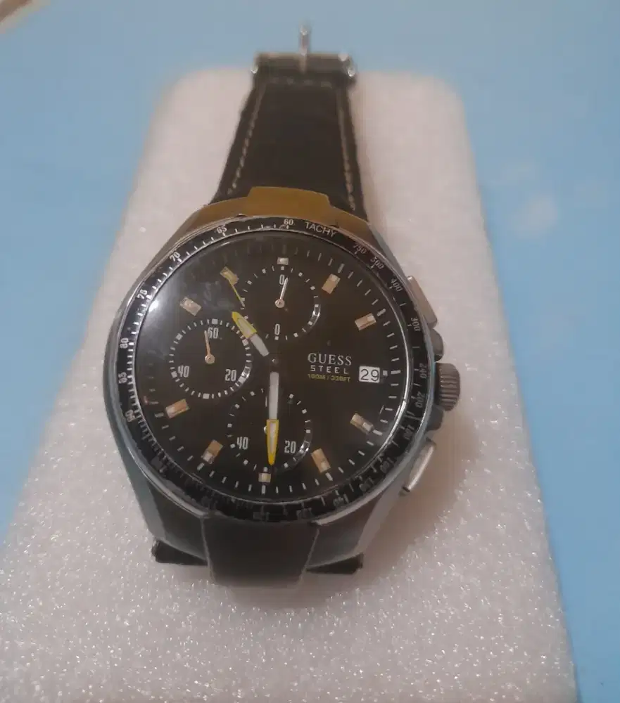 Jam tangan guess second