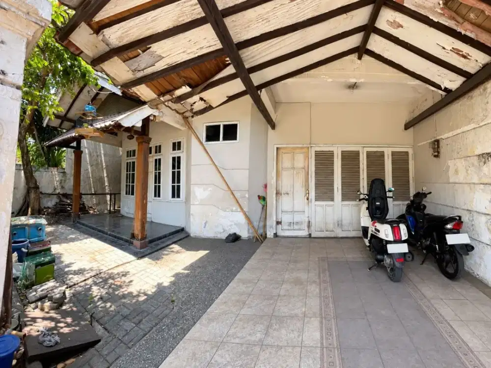 Dijual Rumah Hitung Tanah di Prapen Indah Surabaya
