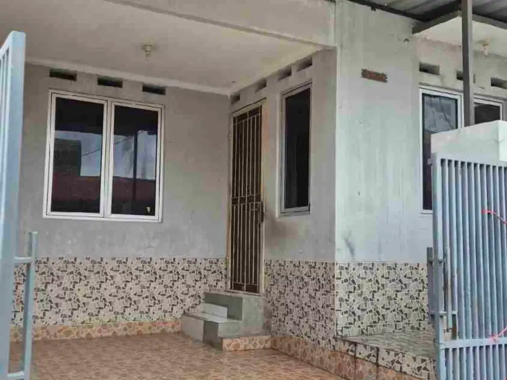 DISEWAKAN CEPAT RUMAH SiAP HUNI DI HARAPAN INDAH BEKASI