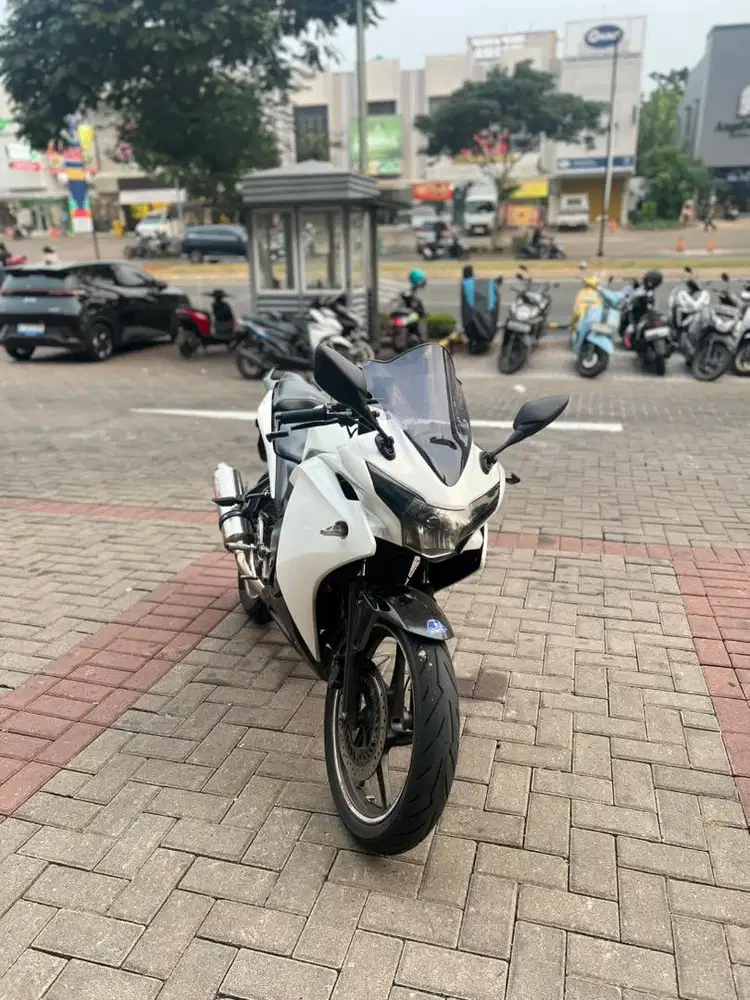 HONDA CBR 150R CBU 2012