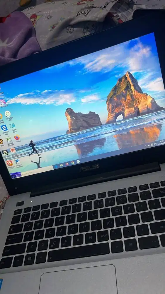 Dijual laptop asus