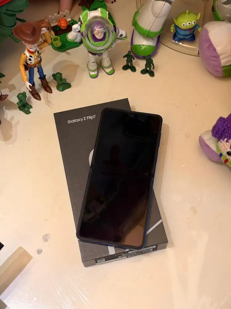 Samsung Z Flip 7 Like New