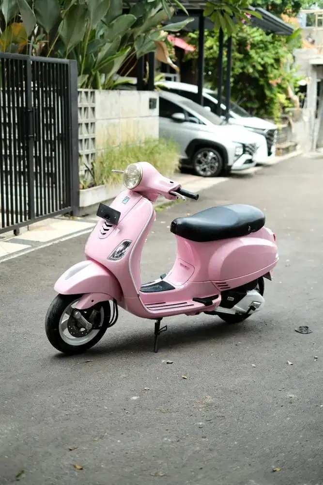 VESPA LX 125 IGET TAHUN 2017