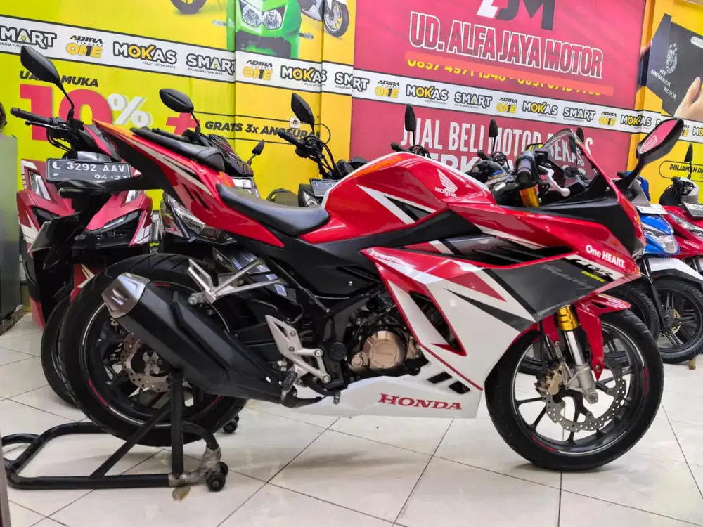UM 300rb / CBR 150R TAHUN 2023